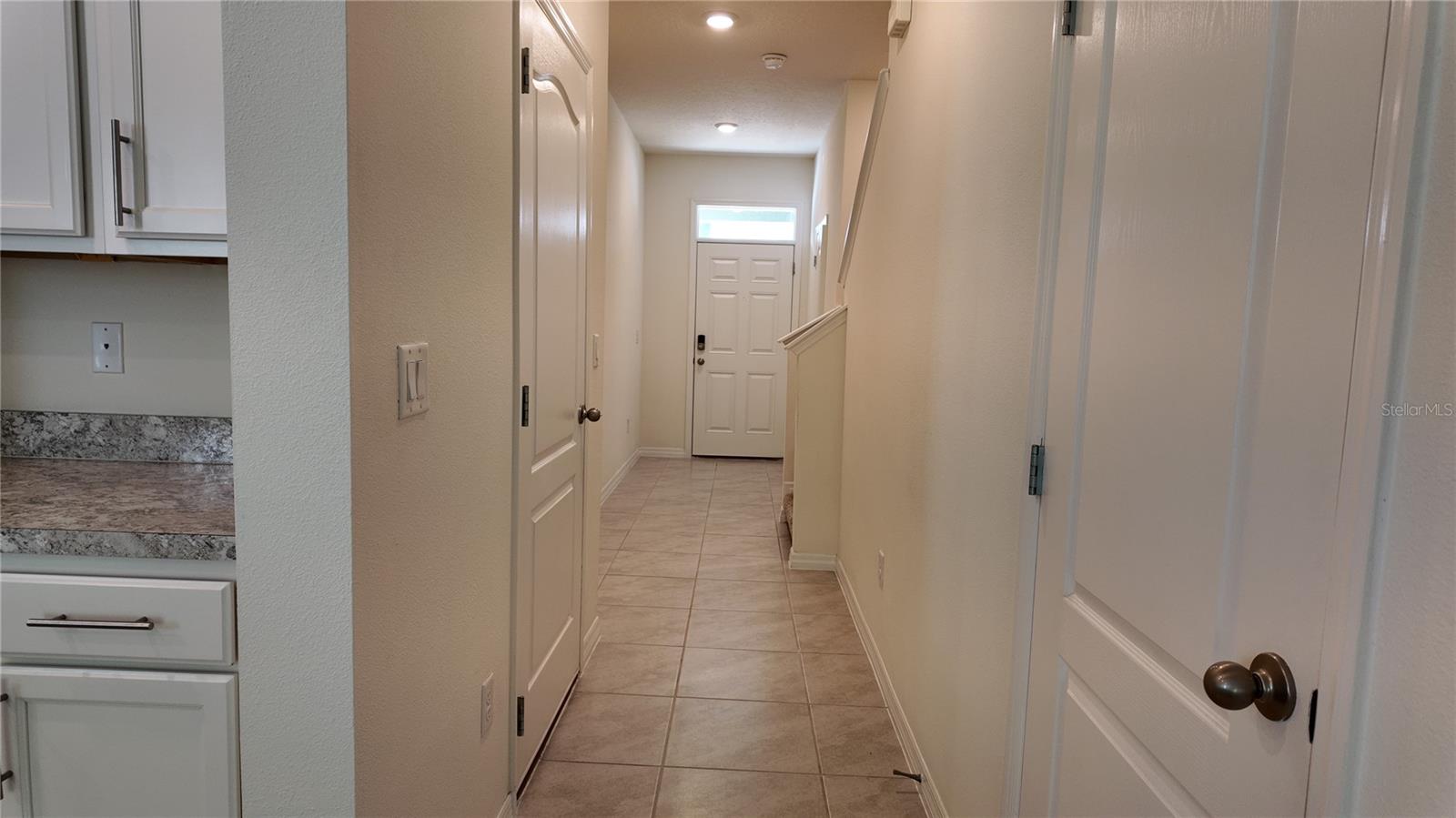 ATRIA/RIDGEWOOD LAKES - Residential Lease