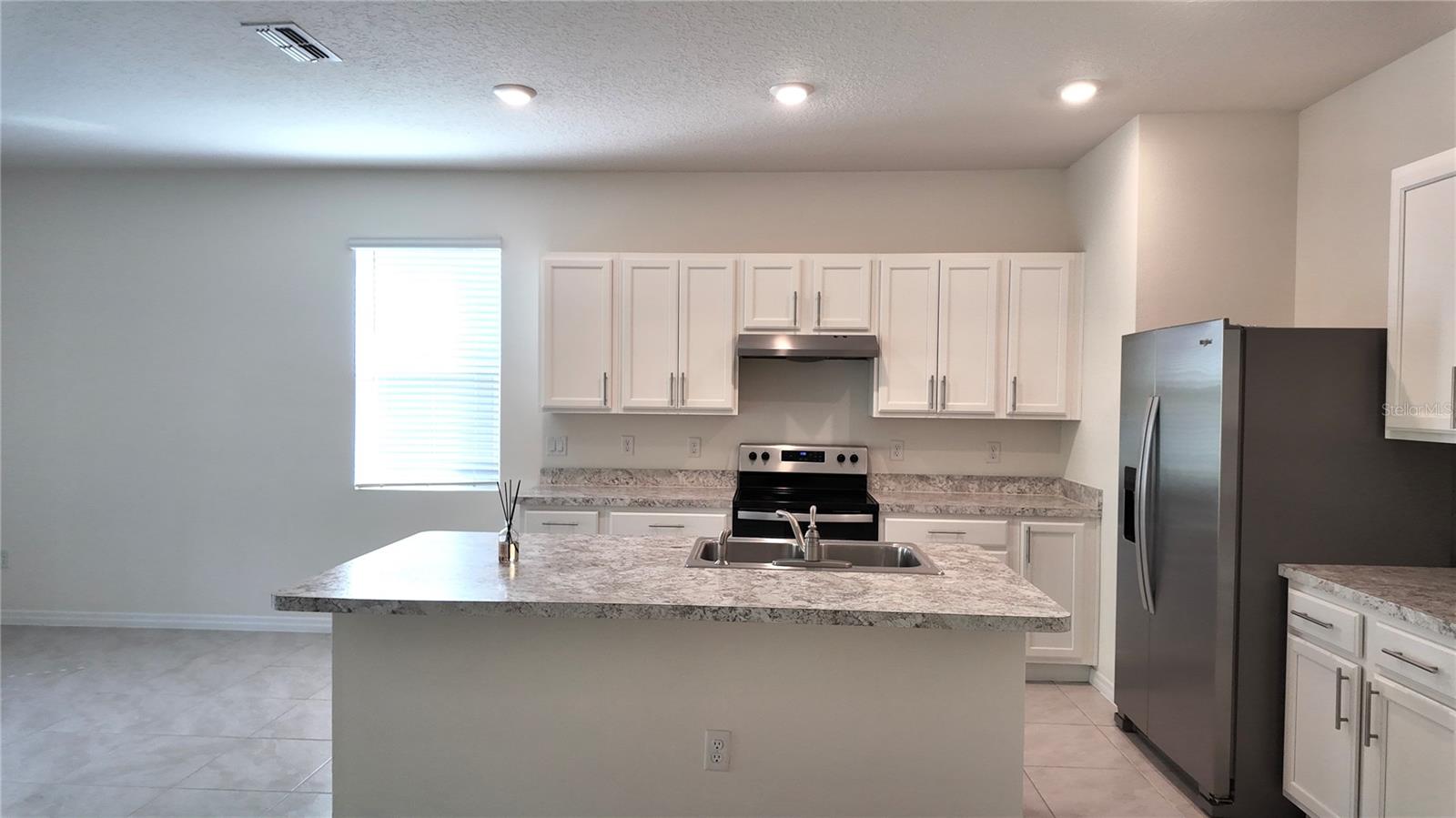 ATRIA/RIDGEWOOD LAKES - Residential Lease