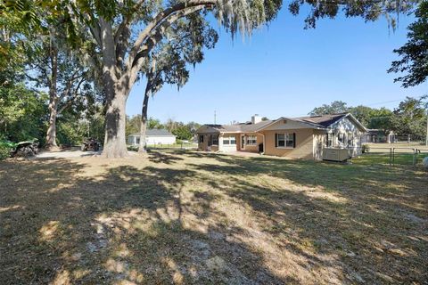 A home in DEBARY