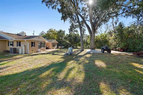 A home in DEBARY