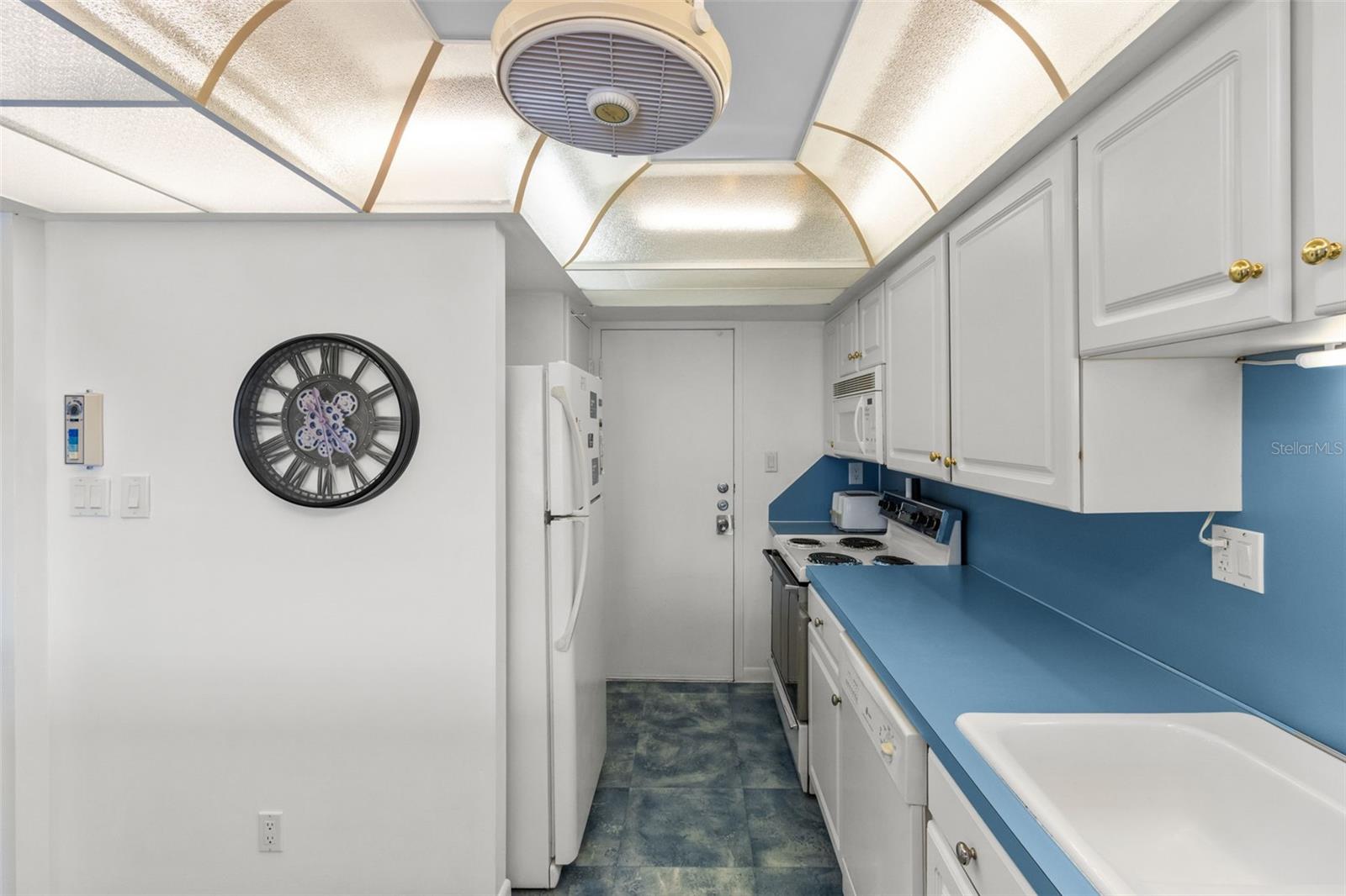 BAY ISLAND GROUP 1 - Residential