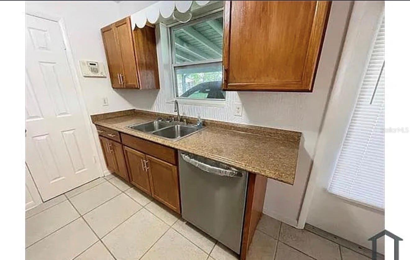 21499 GLENDALE AVENUE