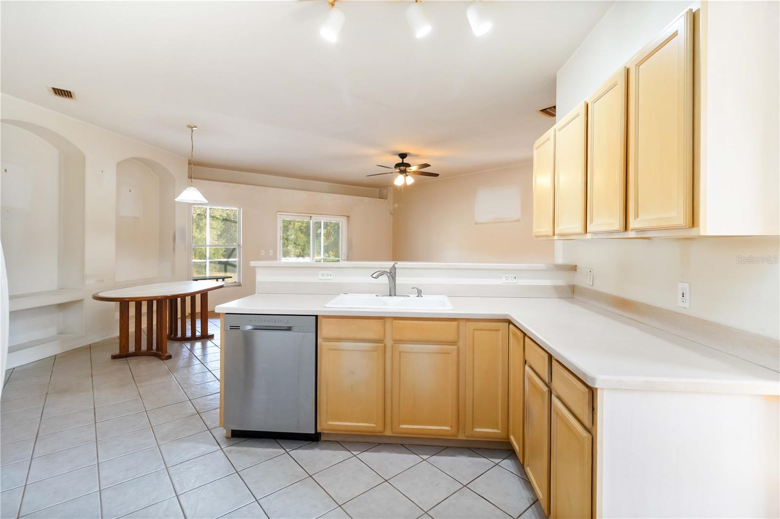 CAMELOT UNIT 4 - Residential