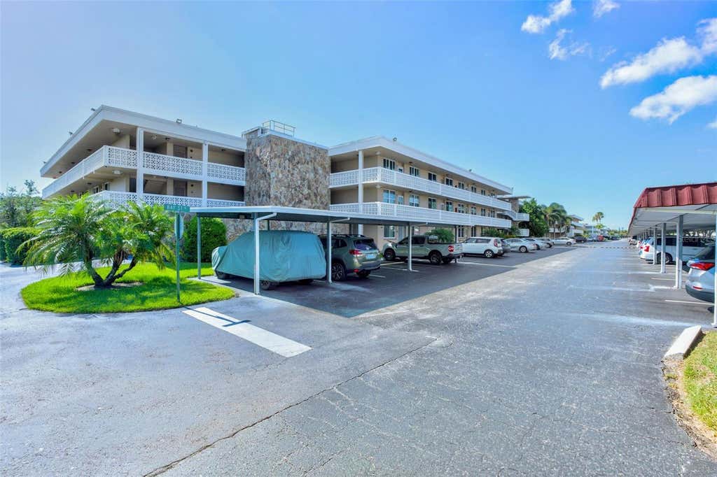 Photo of 5095 Bay Street NE #310, St Petersburg, FL 33703 (MLS # S5152513)