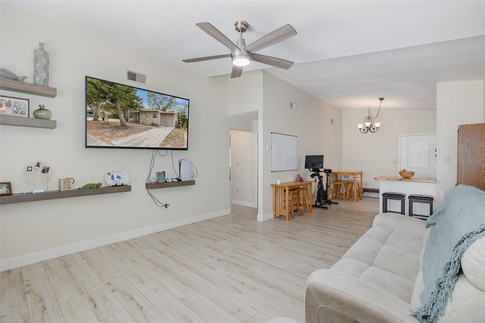 ORANGE HEIGHTS - Residential