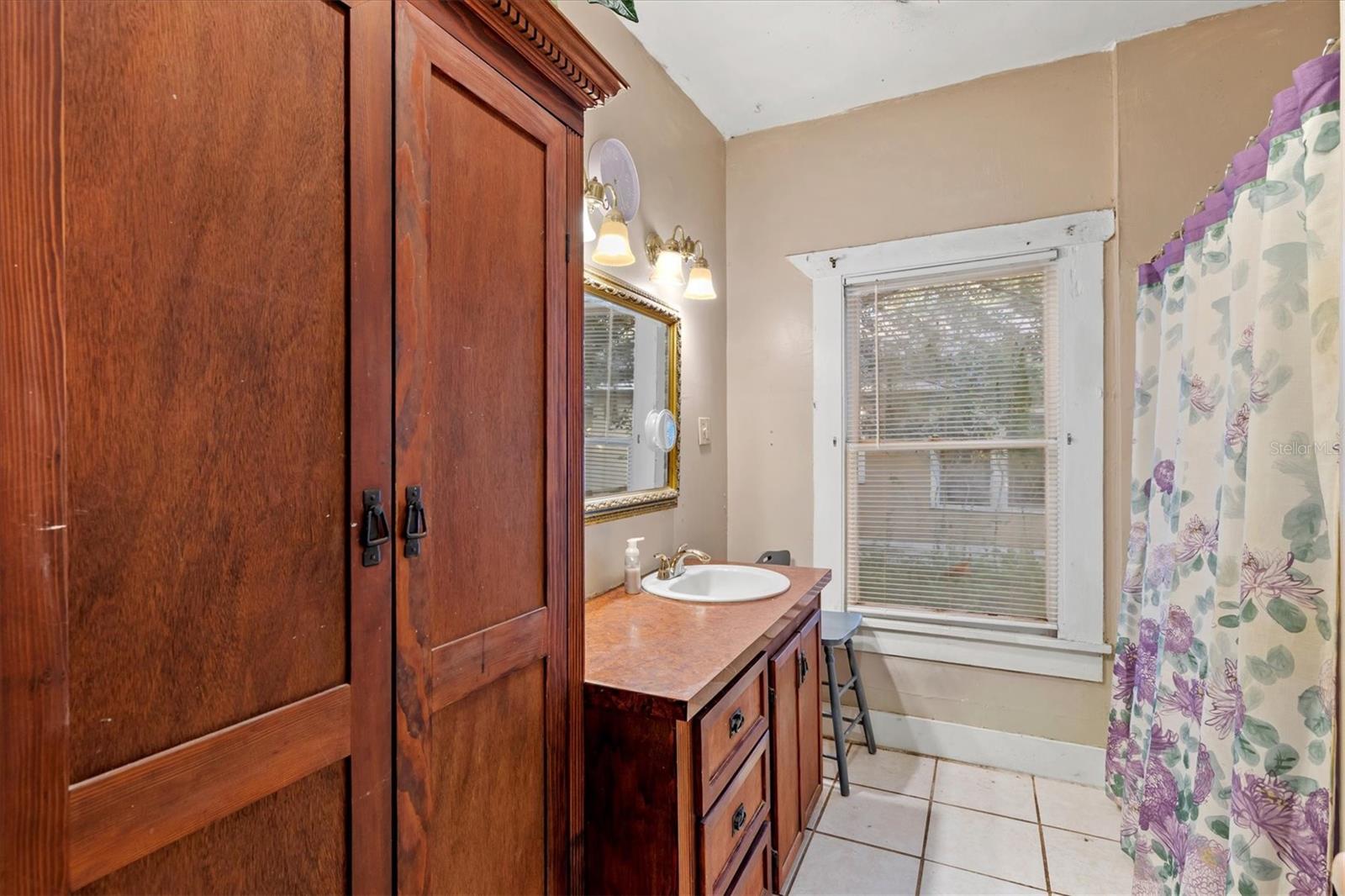 WHITE BEAR PARK - Residential