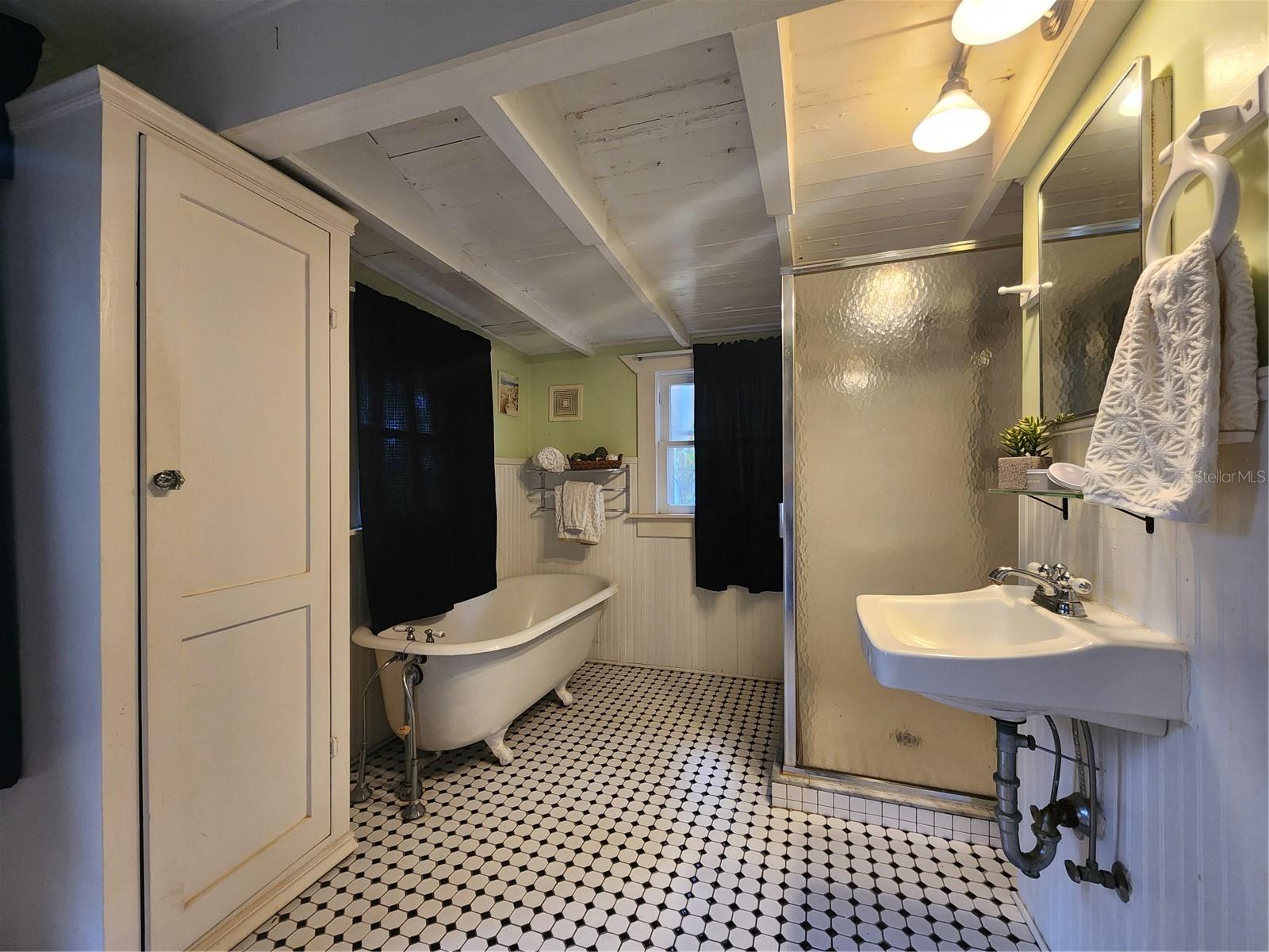 WHITE BEAR PARK - Residential