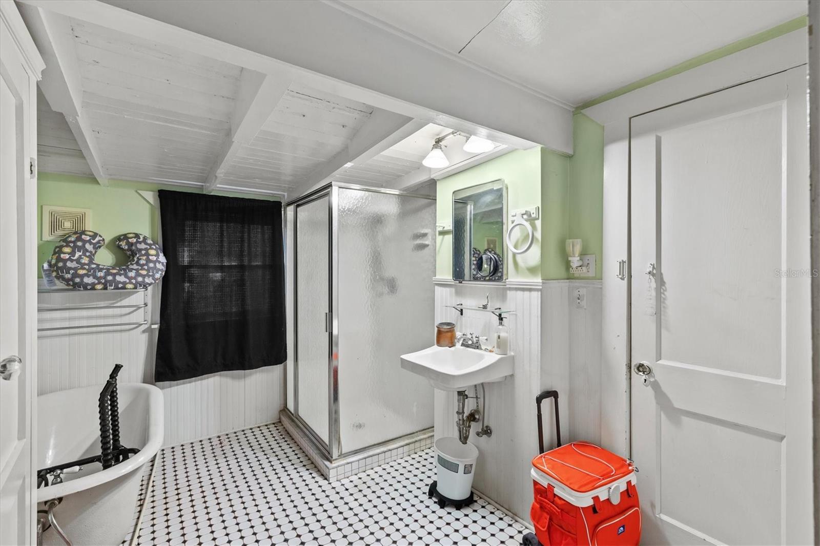 WHITE BEAR PARK - Residential