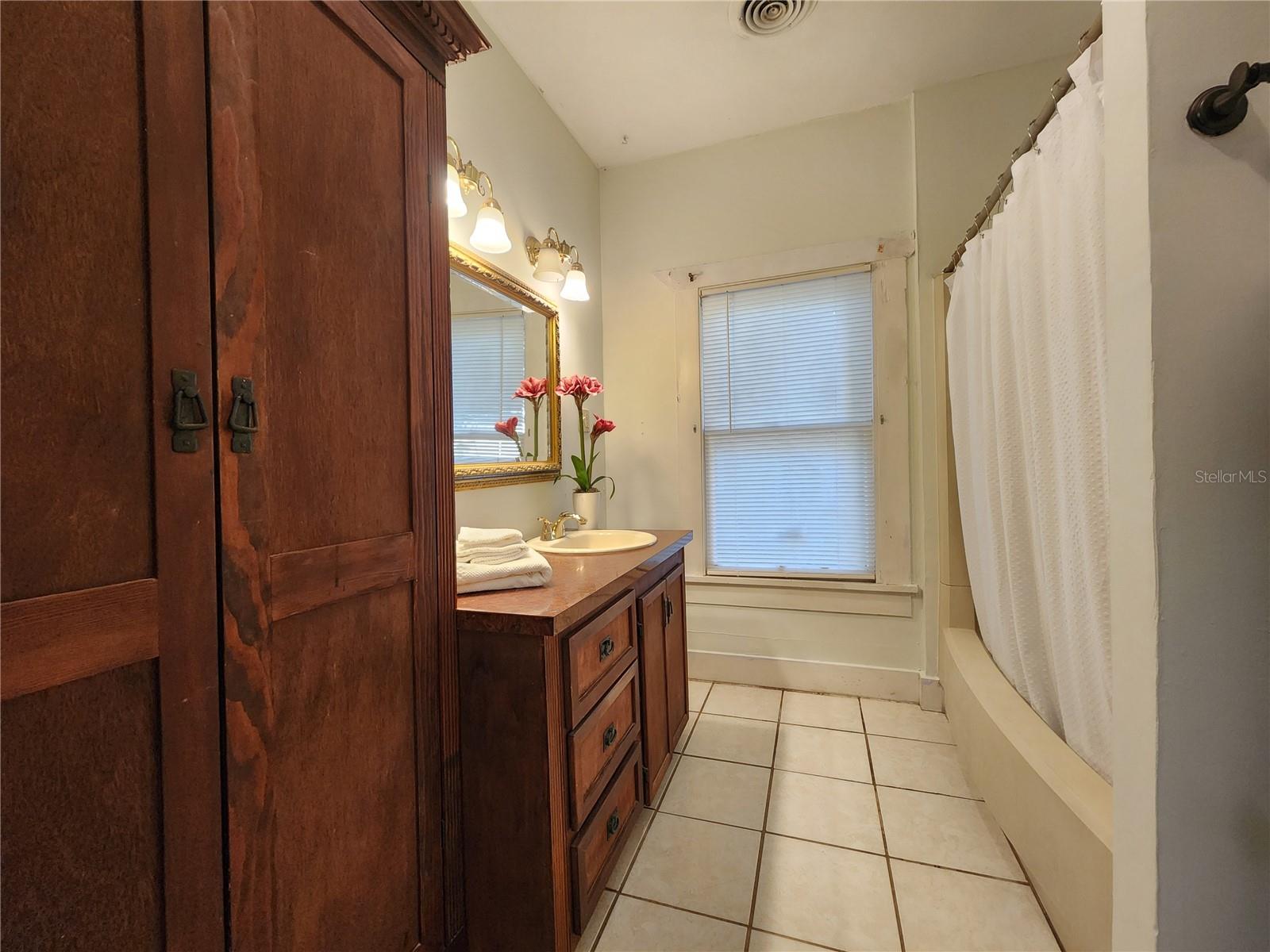 WHITE BEAR PARK - Residential