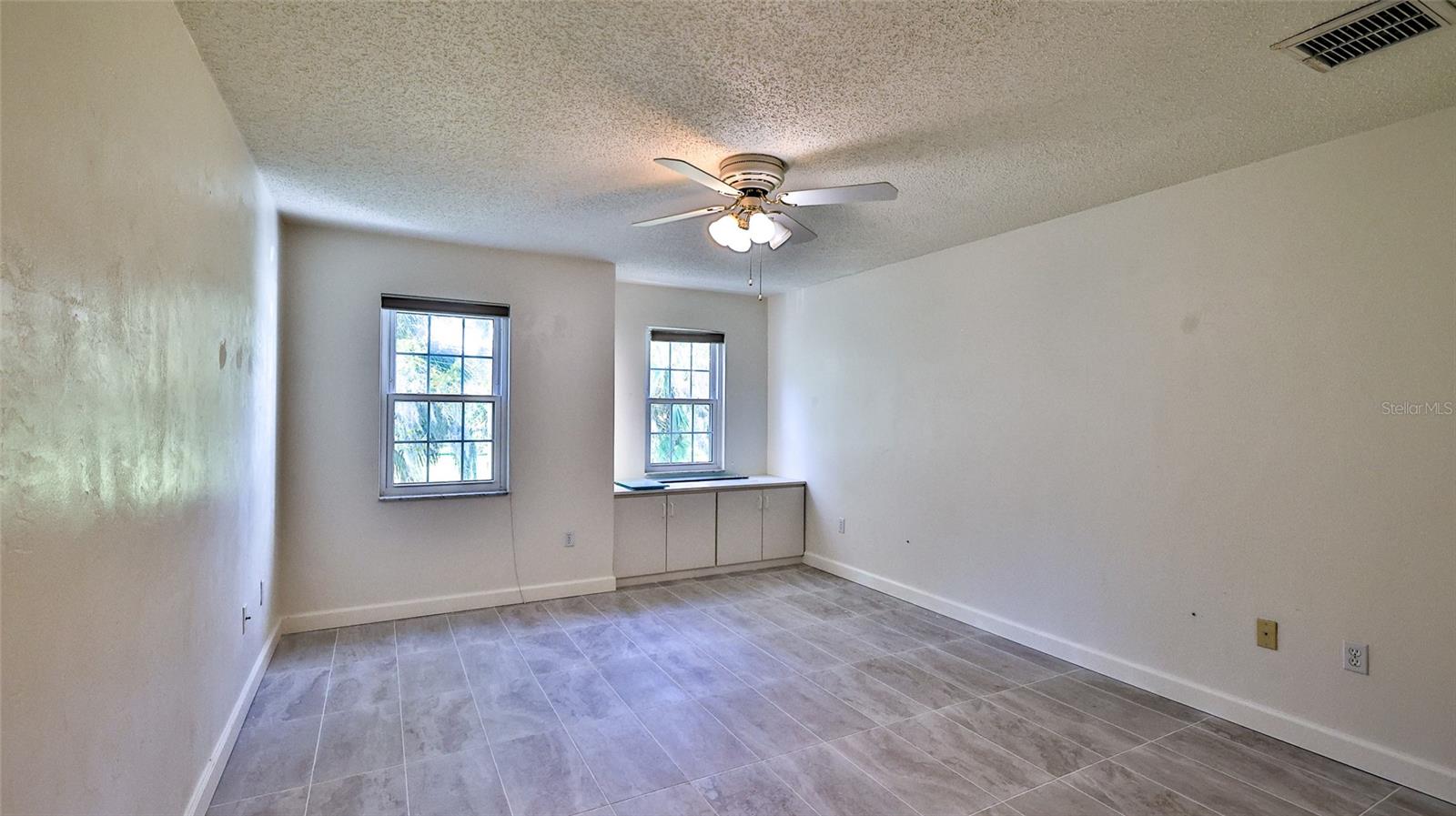 LIVE OAK CONDO - Residential