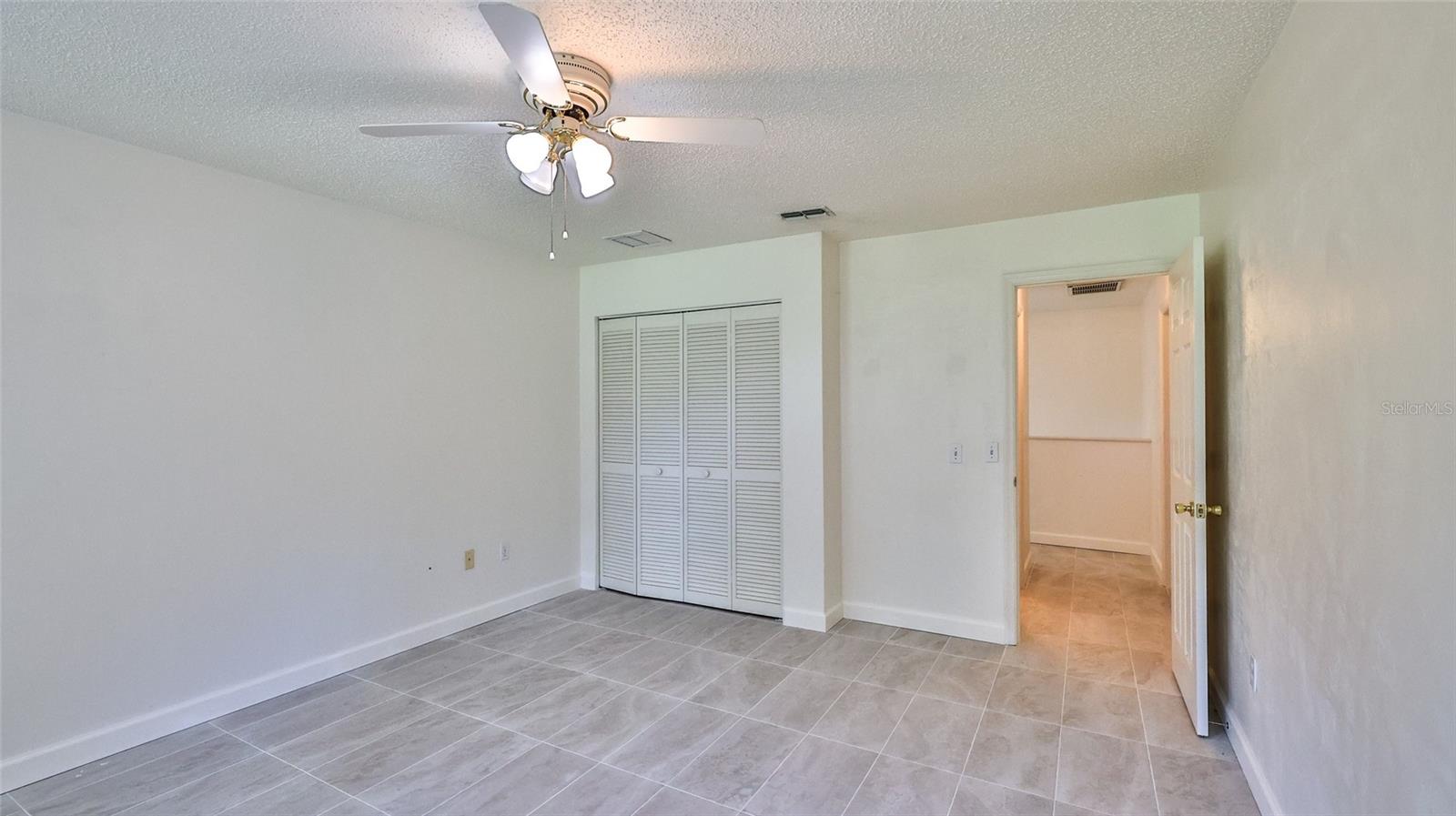 LIVE OAK CONDO - Residential