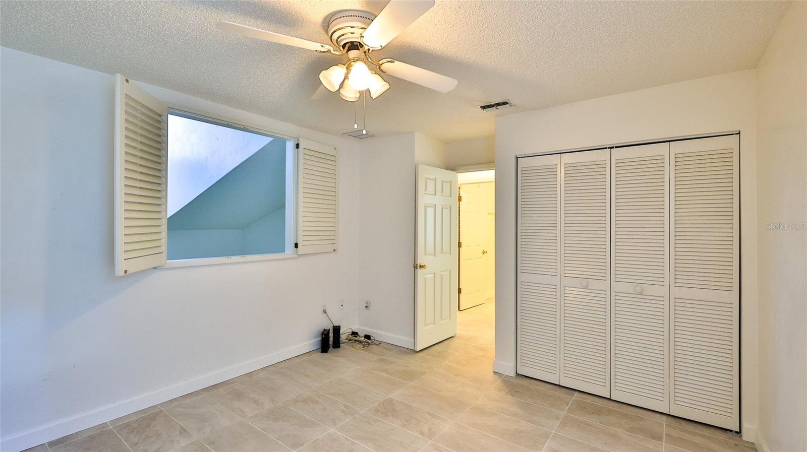 LIVE OAK CONDO - Residential