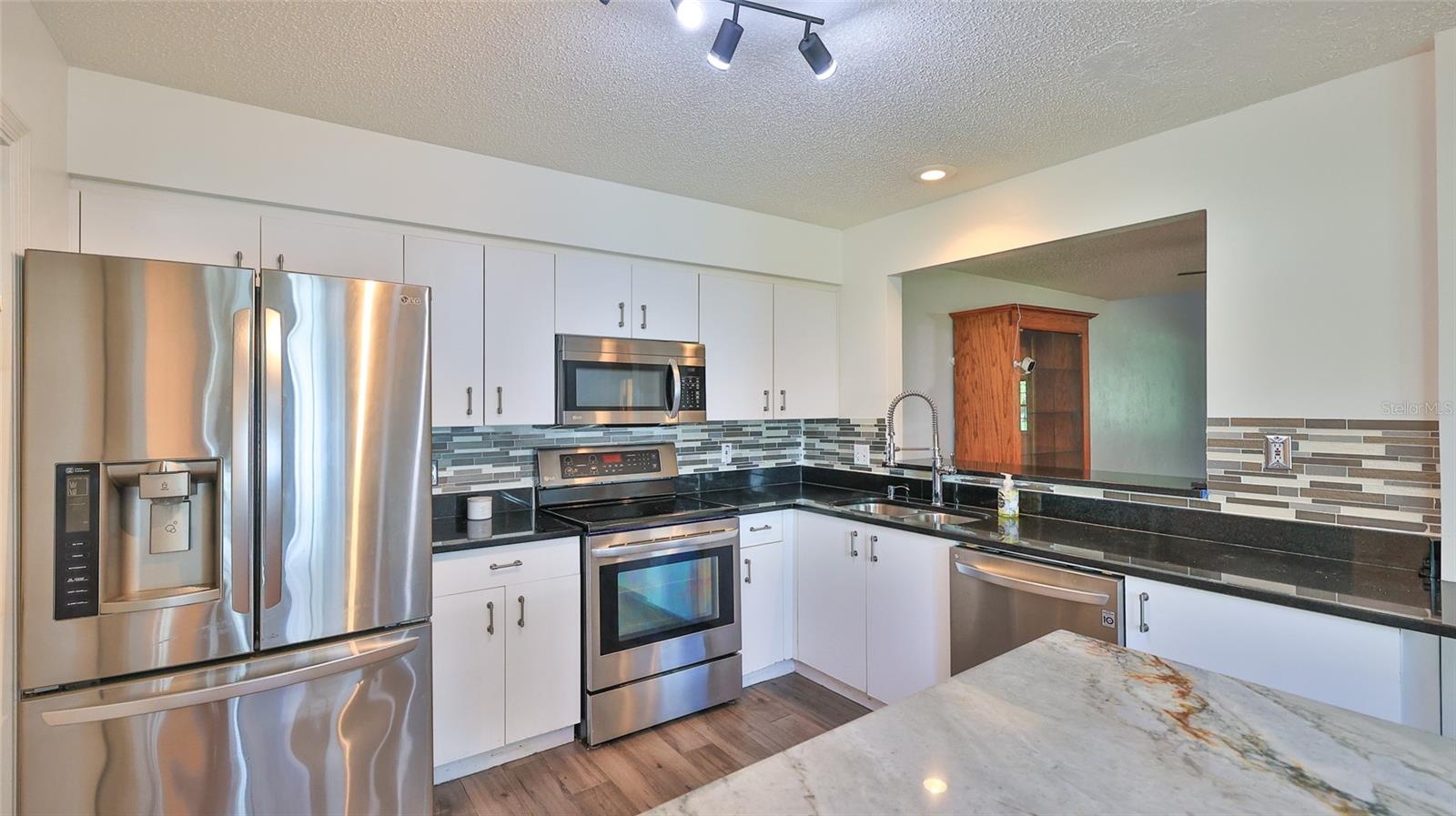 LIVE OAK CONDO - Residential