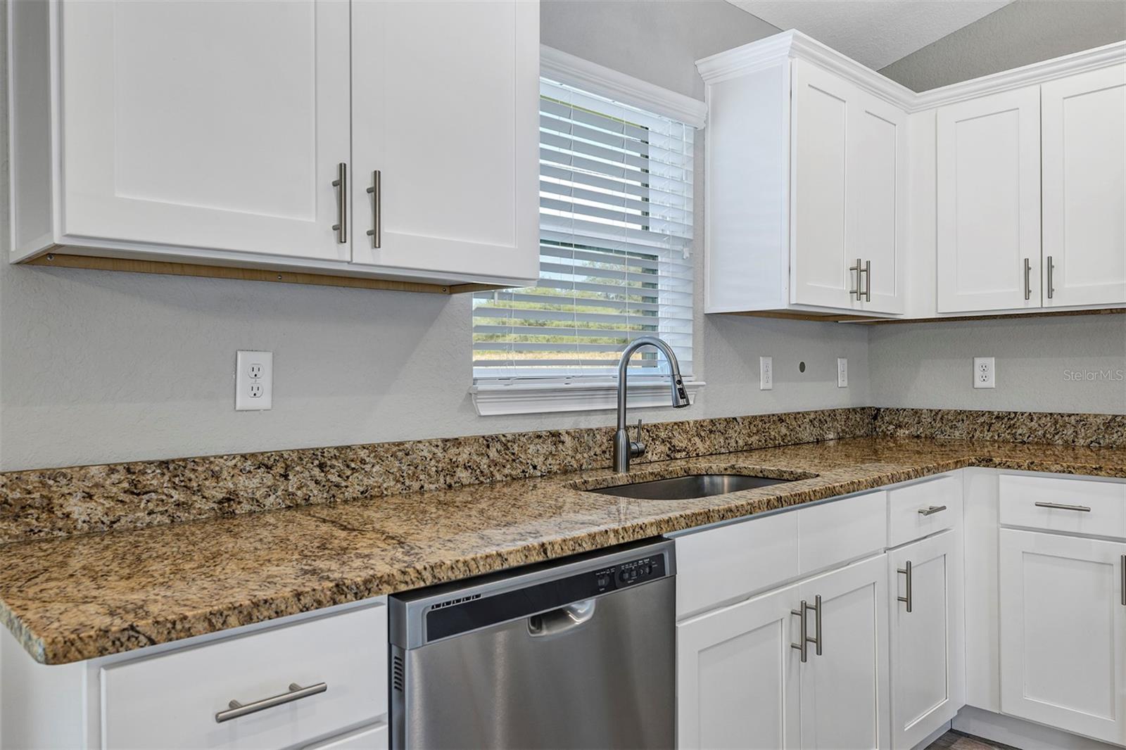 SILVER SPGS SHORES UN 33 - Residential