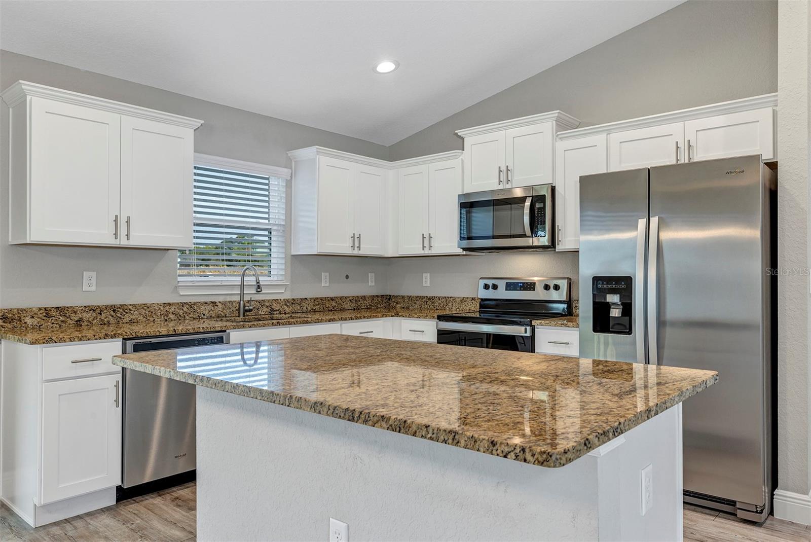 SILVER SPGS SHORES UN 33 - Residential