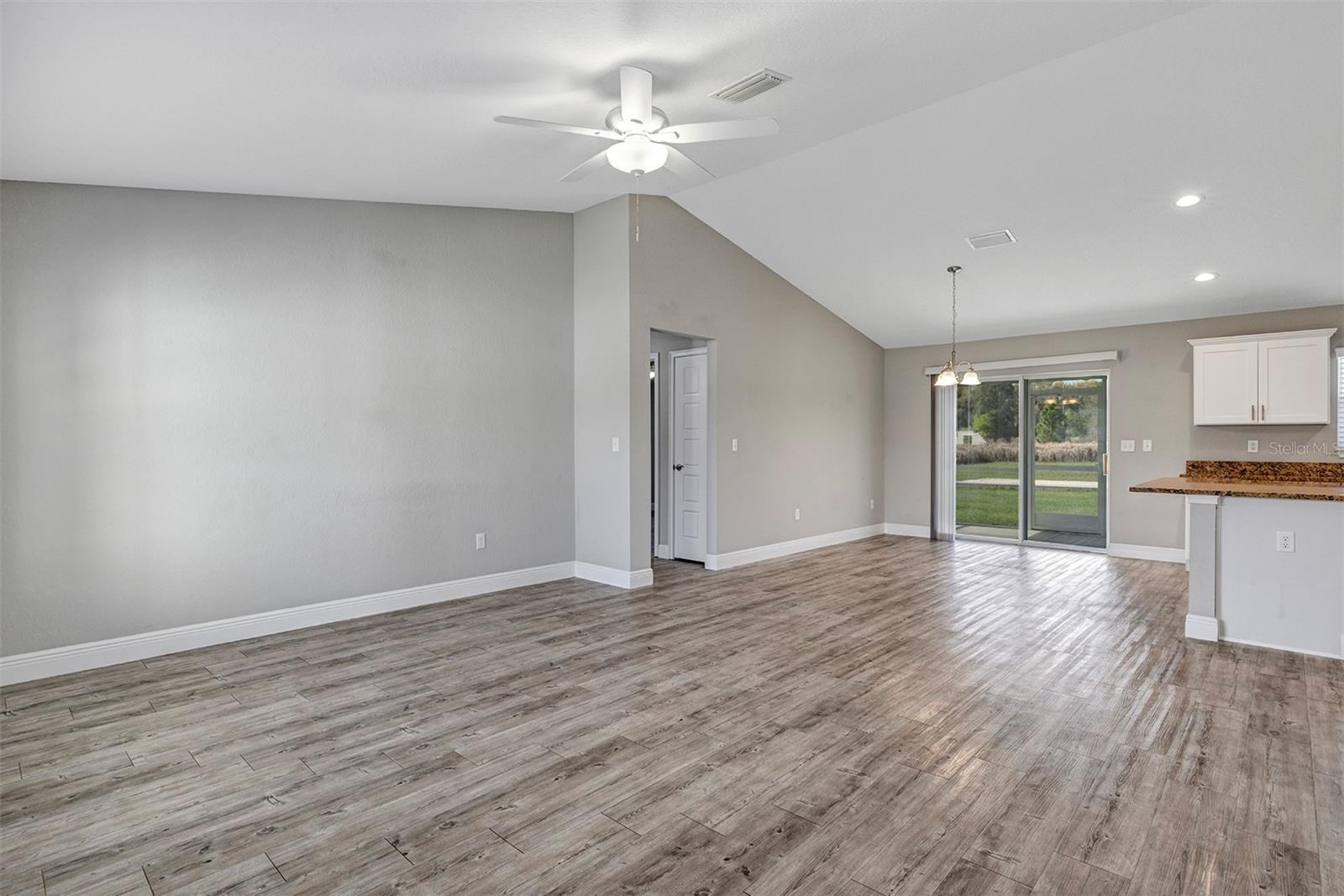 SILVER SPGS SHORES UN 33 - Residential