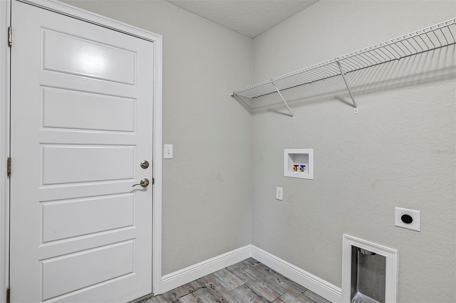 SILVER SPGS SHORES UN 33 - Residential