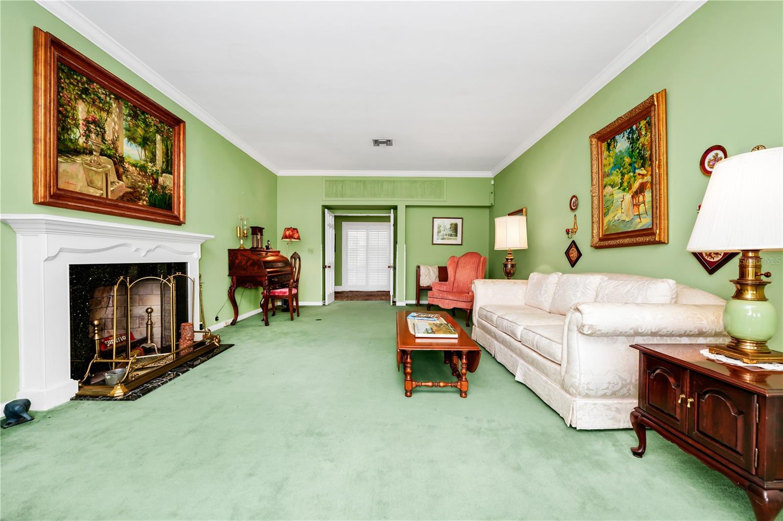 1532 LAKE SHORE DRIVE