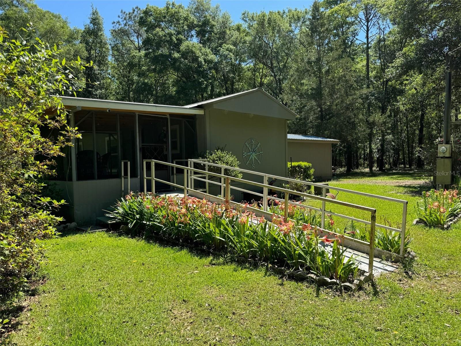 LAUREL FARMS - Residential