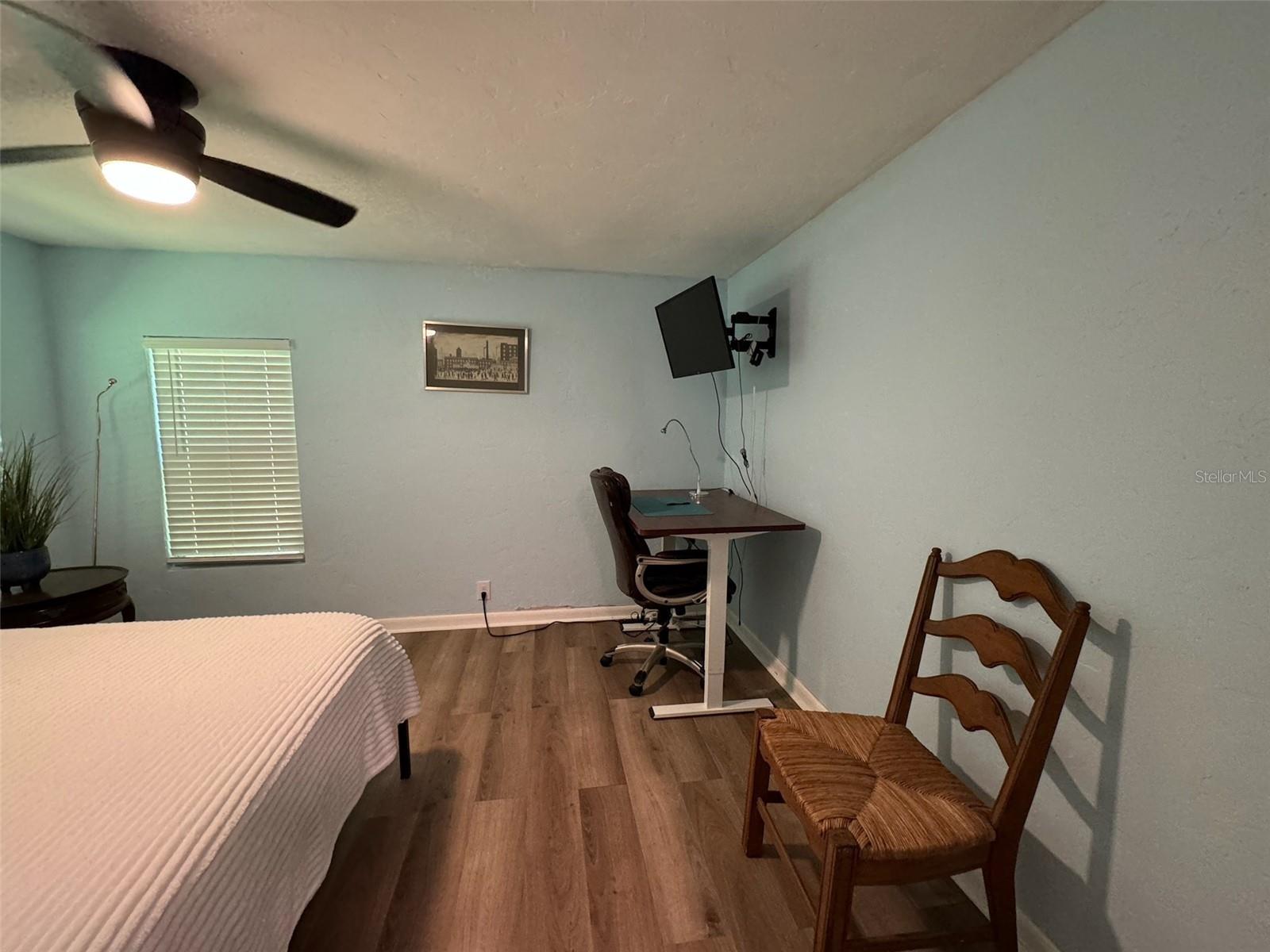 LAUREL FARMS - Residential