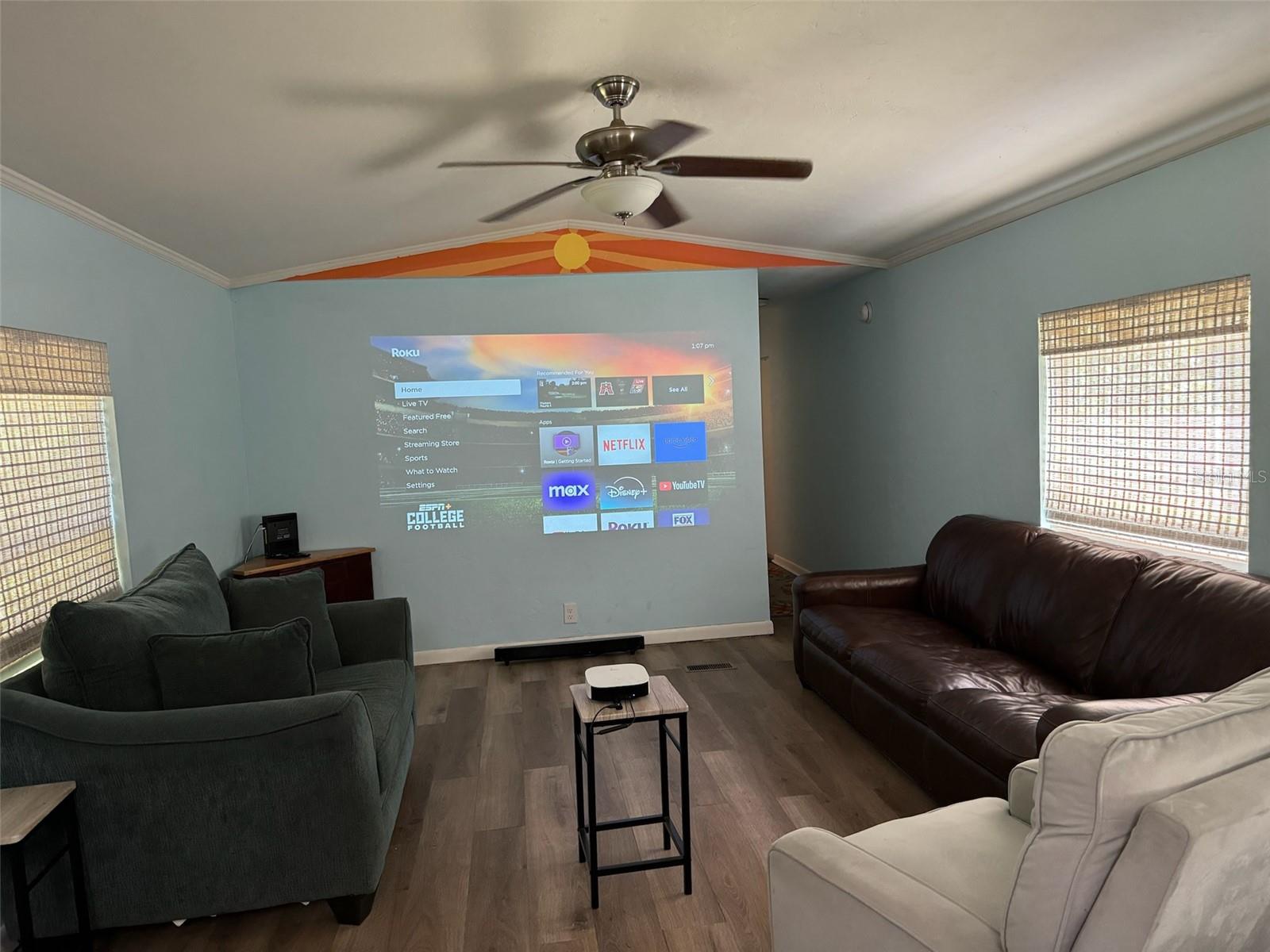 LAUREL FARMS - Residential