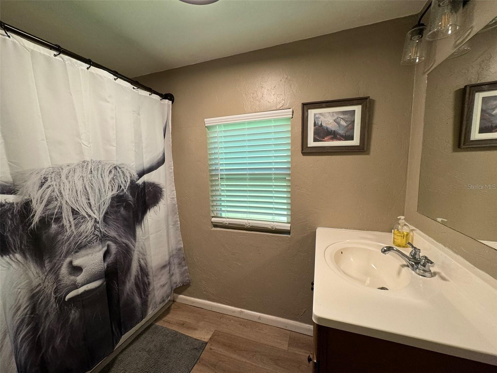 LAUREL FARMS - Residential