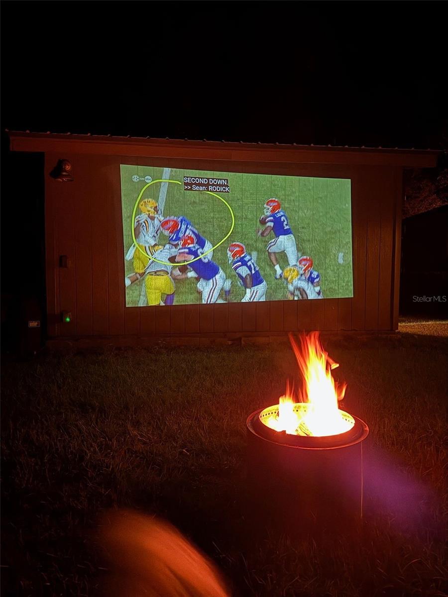 LAUREL FARMS - Residential