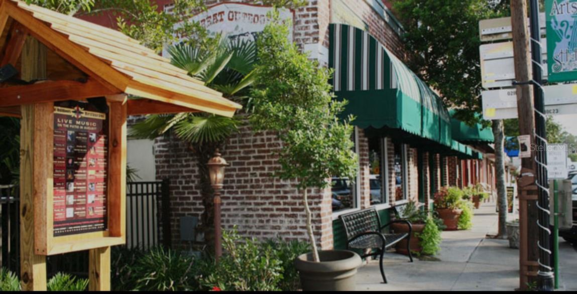 LAUREL FARMS - Residential