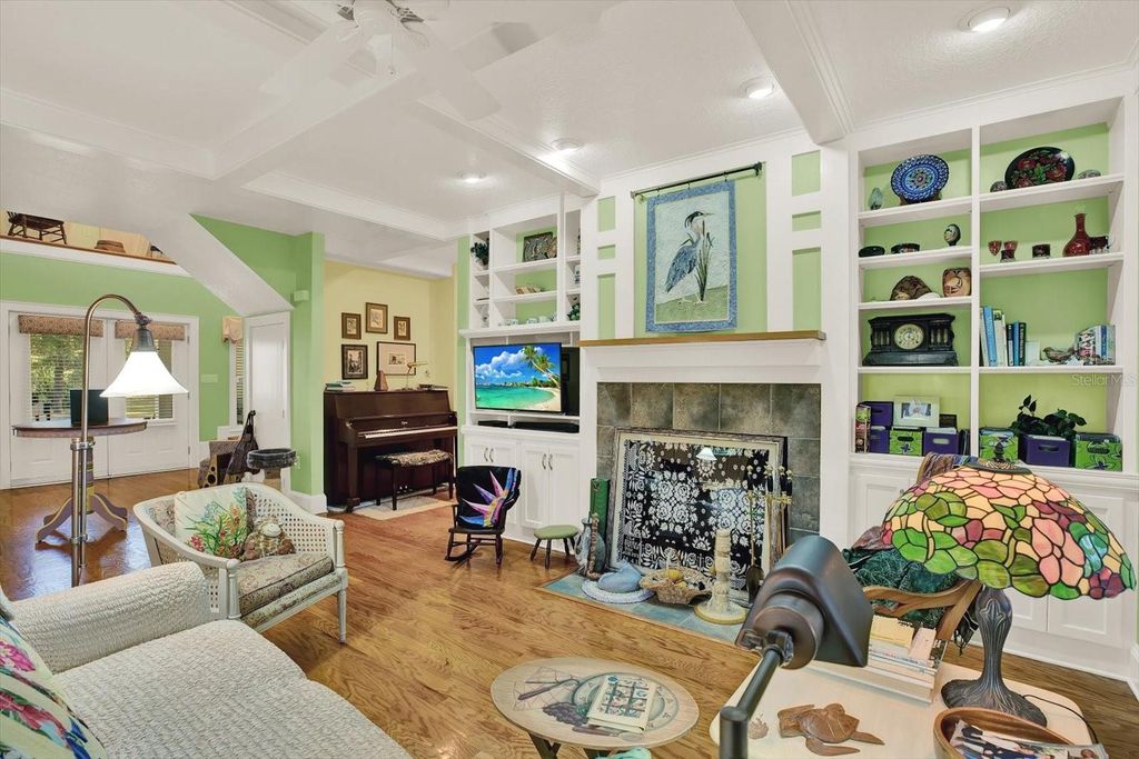 Photo of 6937 Rivergate Avenue, Temple Terrace, FL 33637 (MLS # TB8439218)
