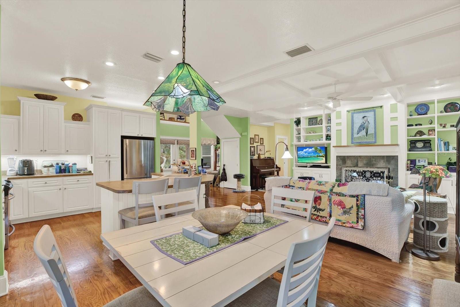 6937 RIVERGATE AVENUE