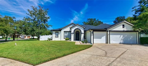Photo of 313 Merin Court, Winter Garden, FL 34787 (MLS # O6444052)