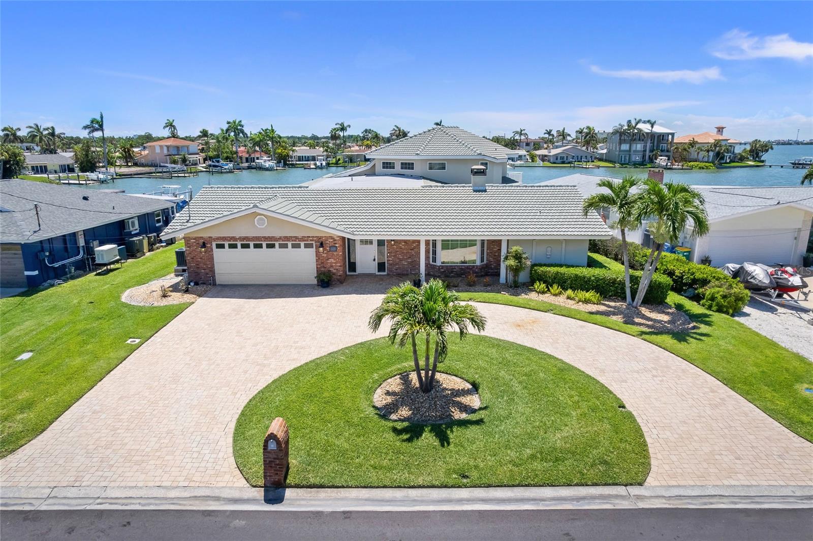 5433 OAKHURST DRIVE