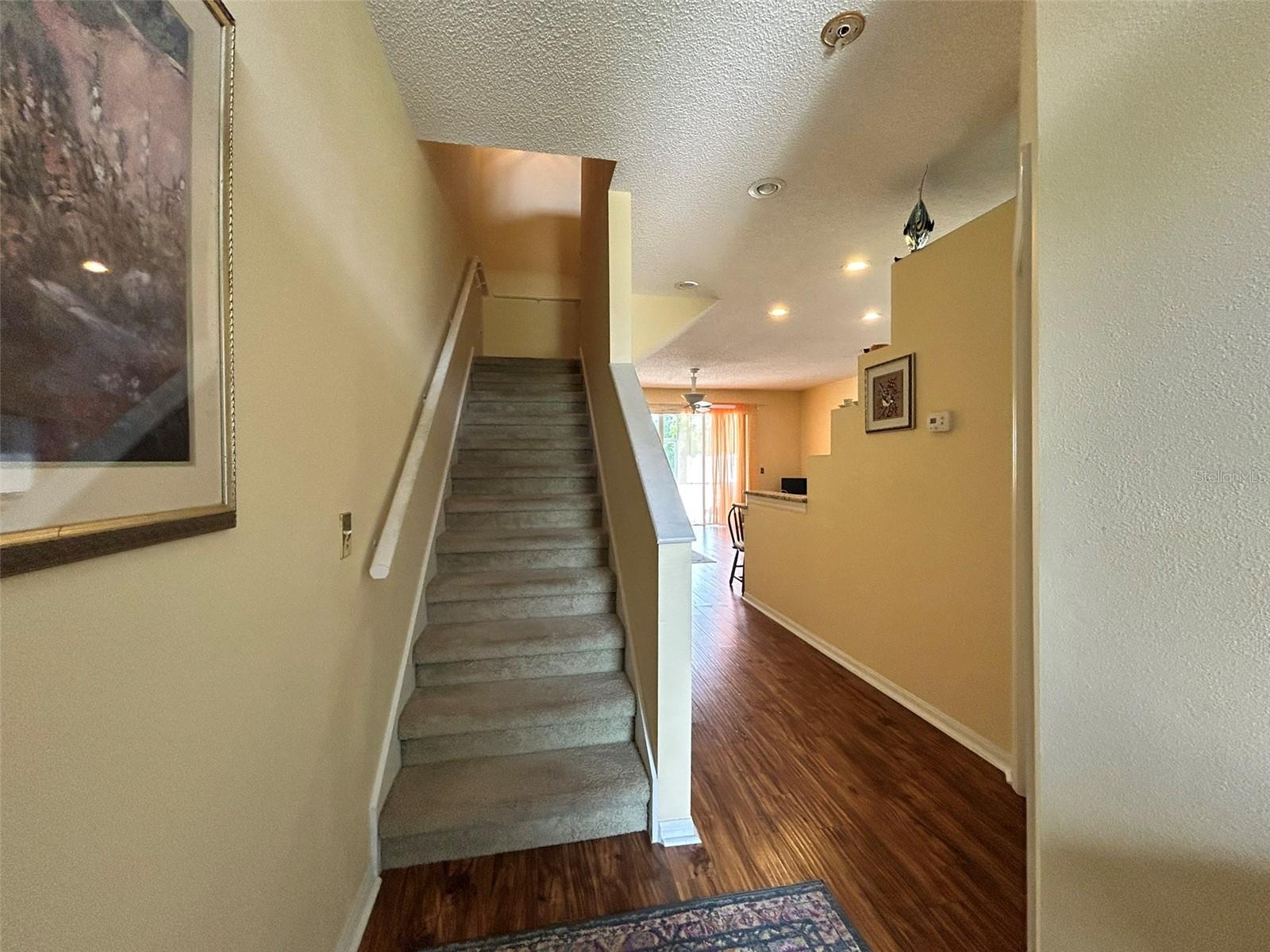 SUN KETCH TWNHMS AT CYPRESS LAKES - Residential Lease