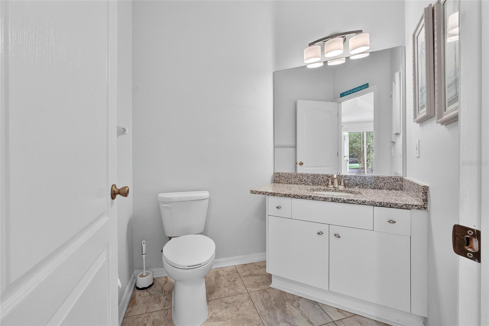 SUN KETCH TWNHMS AT CYPRESS LAKES - Residential Lease