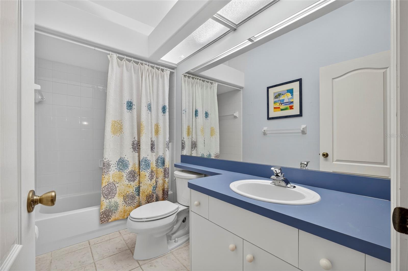 SUN KETCH TWNHMS AT CYPRESS LAKES - Residential Lease