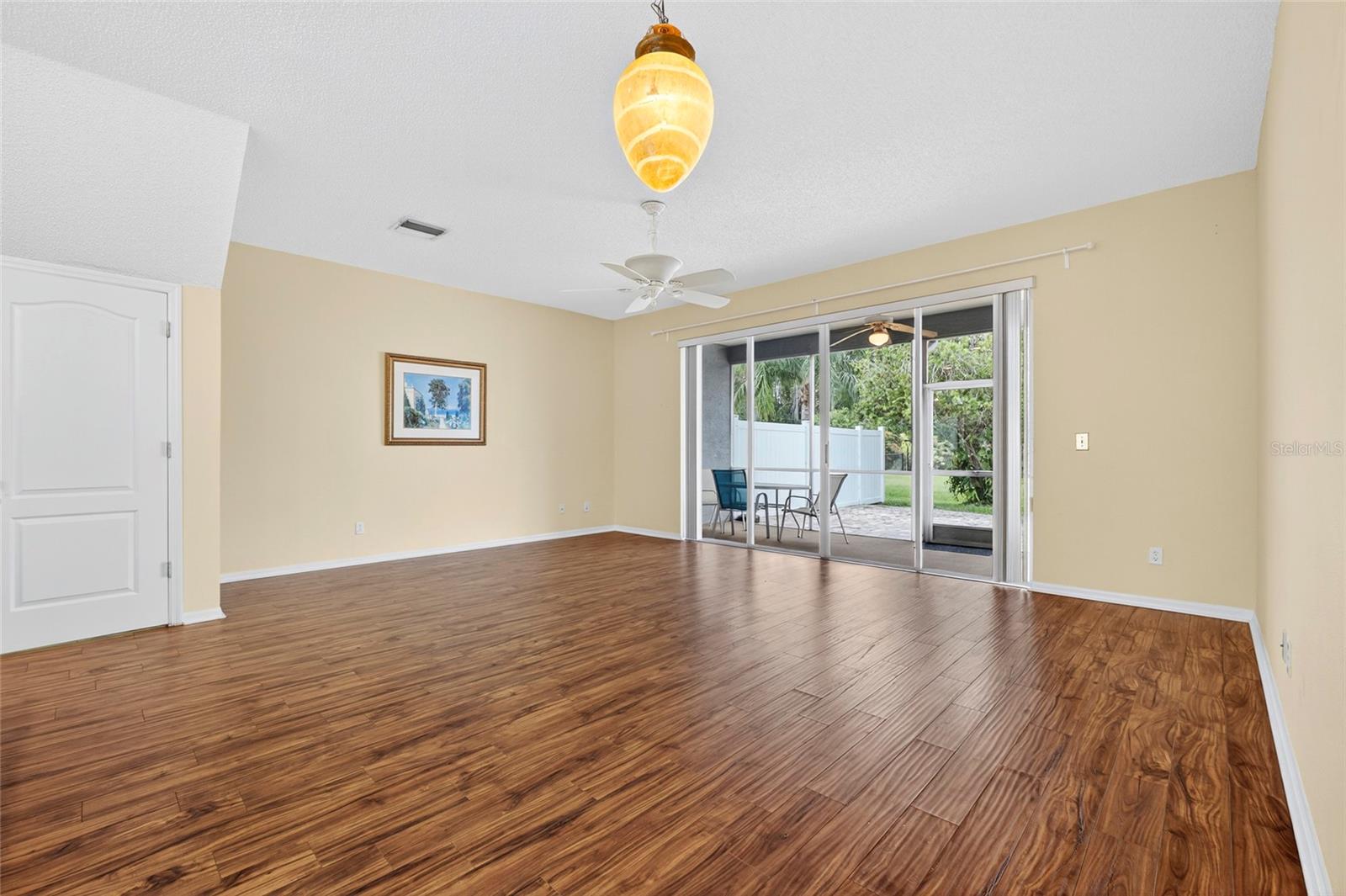 SUN KETCH TWNHMS AT CYPRESS LAKES - Residential Lease