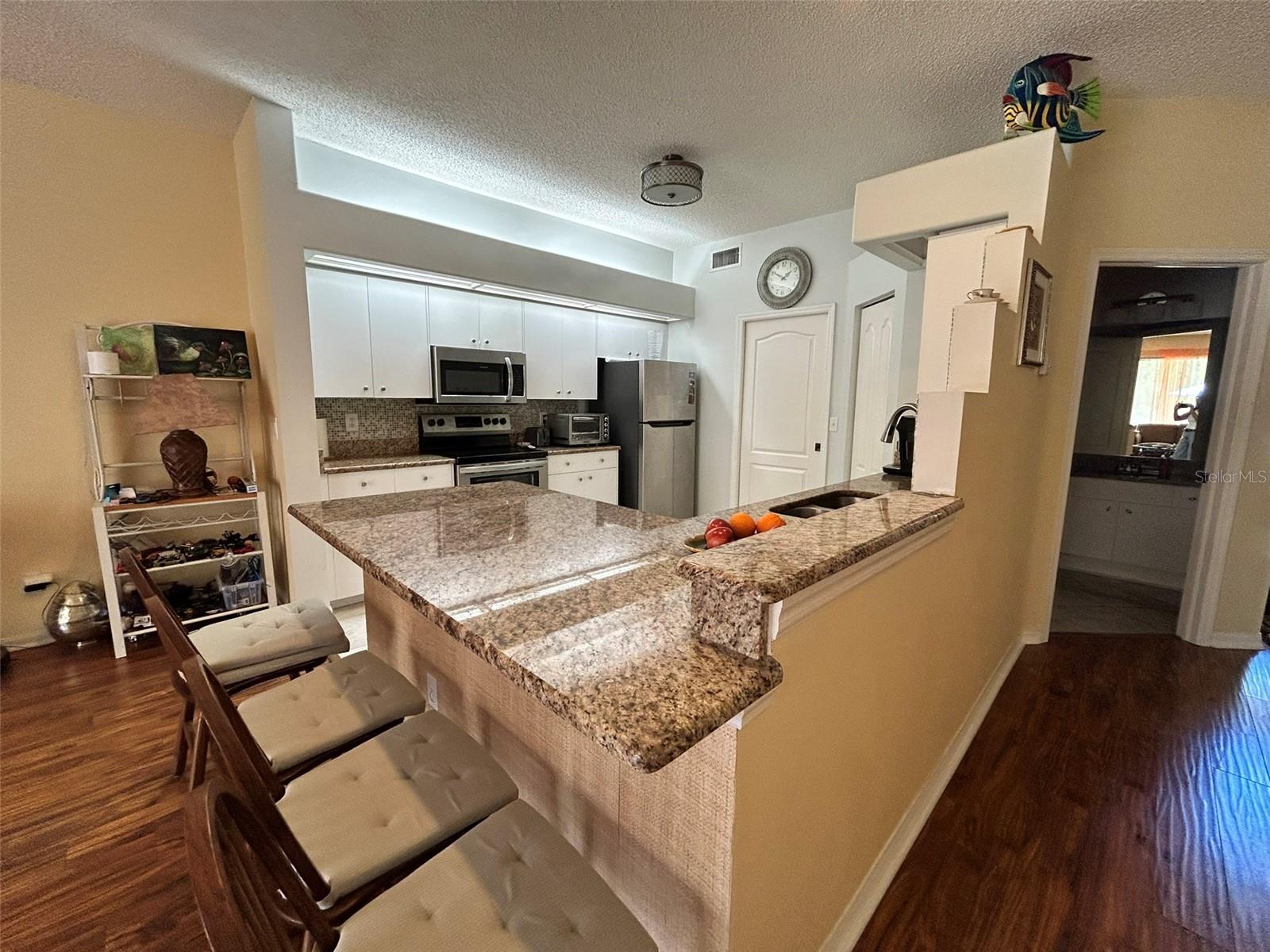 SUN KETCH TWNHMS AT CYPRESS LAKES - Residential Lease