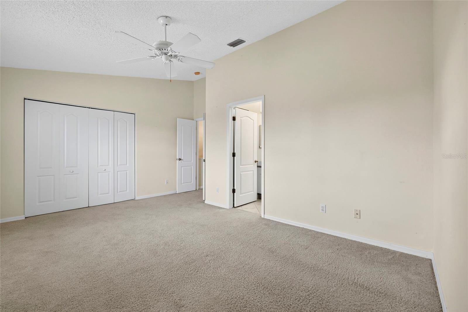 SUN KETCH TWNHMS AT CYPRESS LAKES - Residential Lease