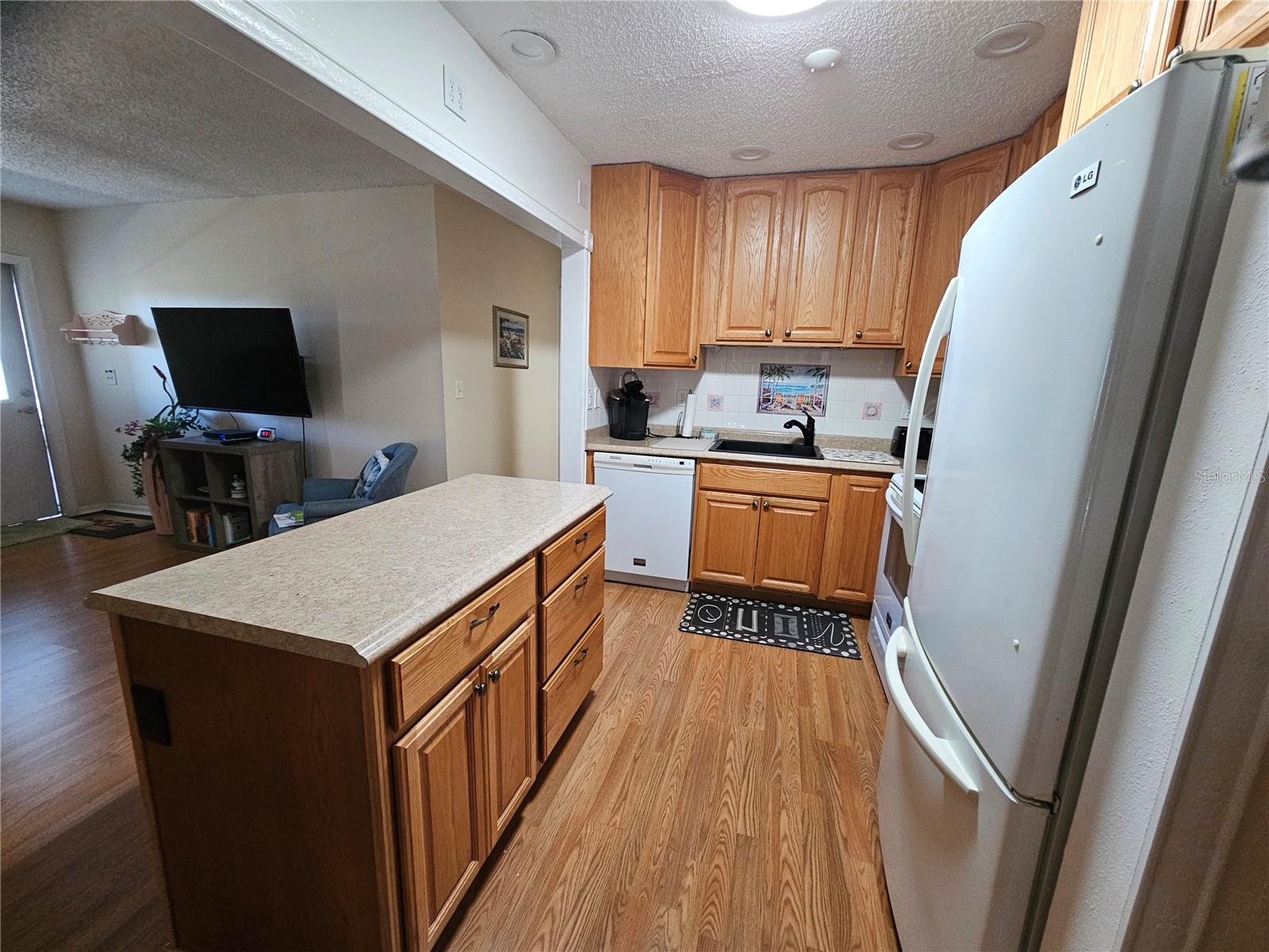 CAMBRIDGE E CONDO REV - Residential