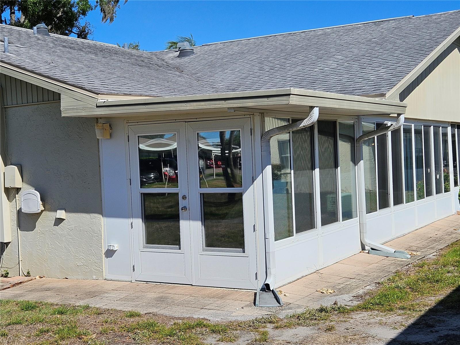 CAMBRIDGE E CONDO REV - Residential