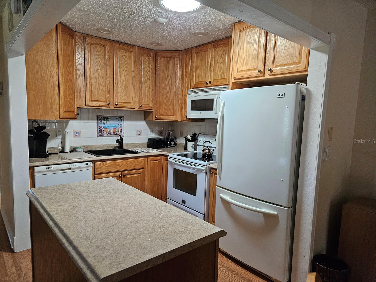 CAMBRIDGE E CONDO REV - Residential