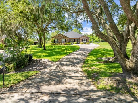 Photo of 1421 Chisholm Ridge Court, Saint Cloud, FL 34771 (MLS # S5131840)