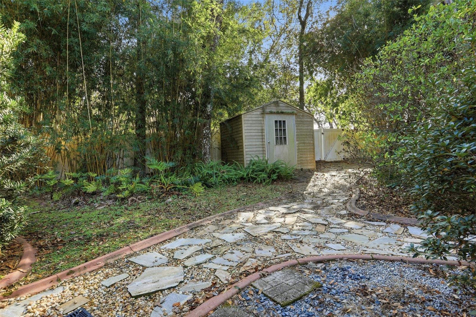 COUNTRYSIDE - Residential