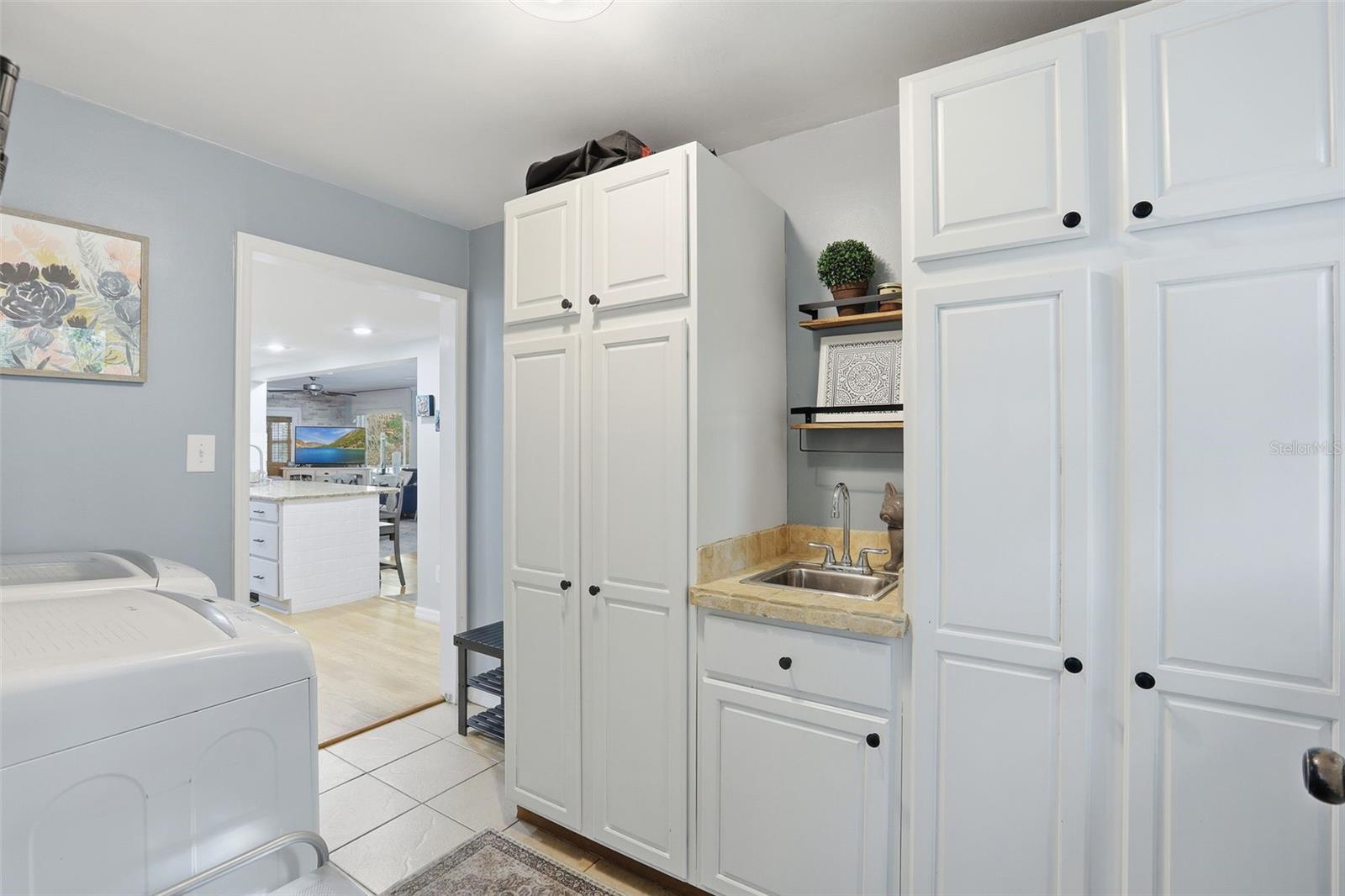 COUNTRYSIDE - Residential