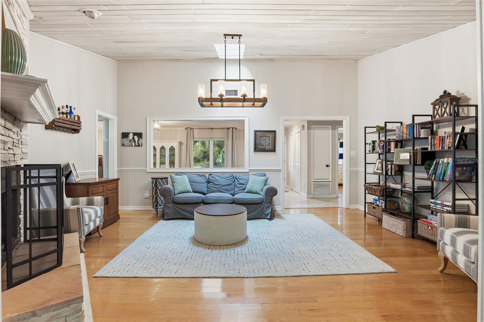 COUNTRYSIDE - Residential