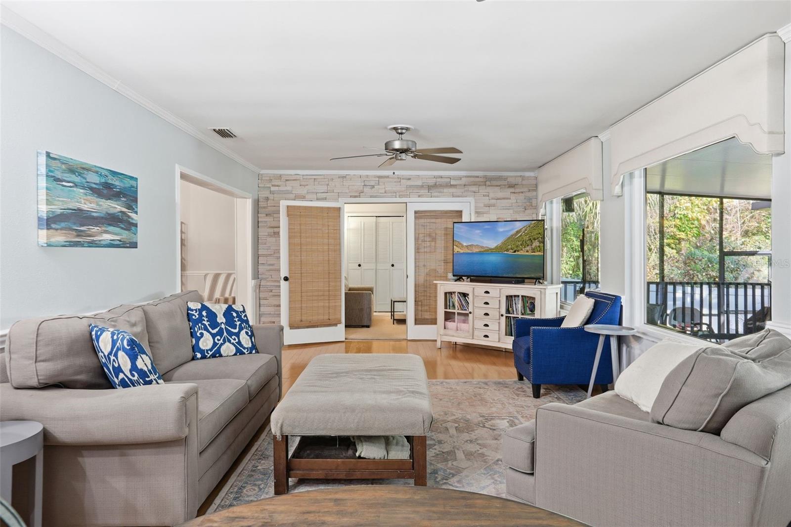 COUNTRYSIDE - Residential