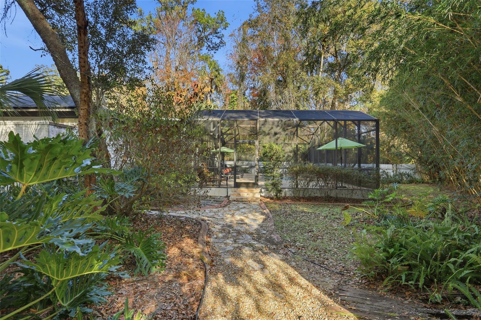 COUNTRYSIDE - Residential