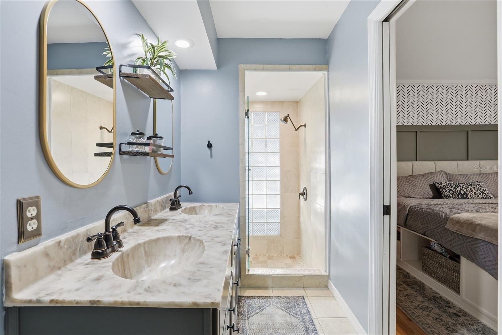 COUNTRYSIDE - Residential