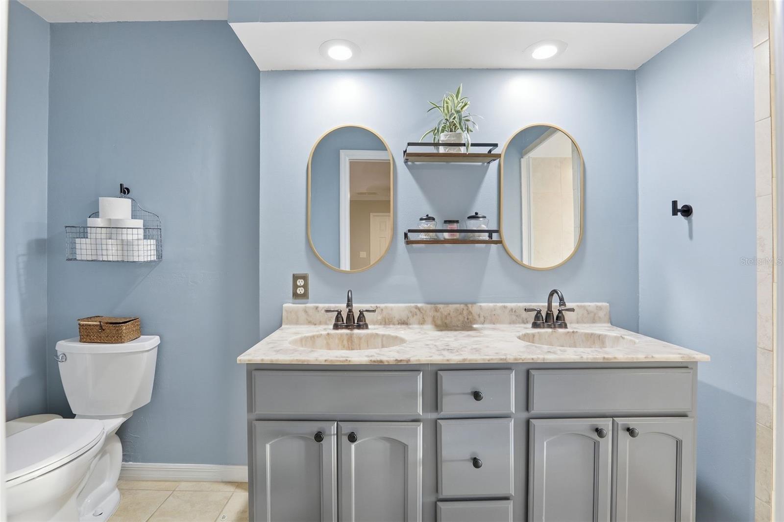 COUNTRYSIDE - Residential