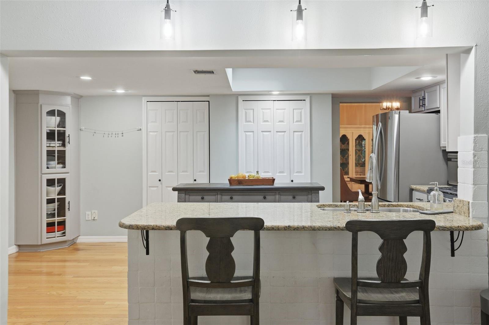 COUNTRYSIDE - Residential